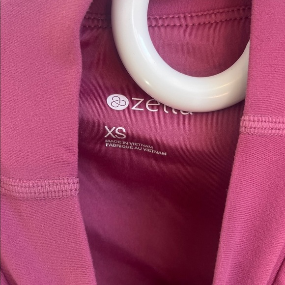 Zella Magenta Sleeveless Top - Picture 2 of 4